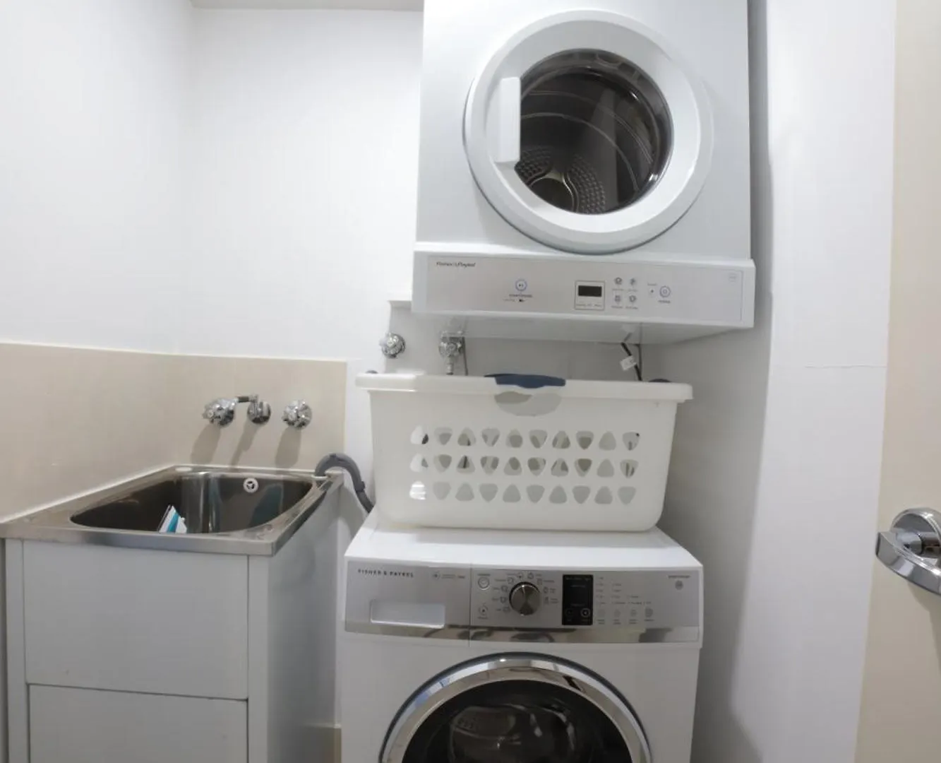 Wild Luxe Apt - Southbank & Fast Wifi Parking Brisbane Avustralya